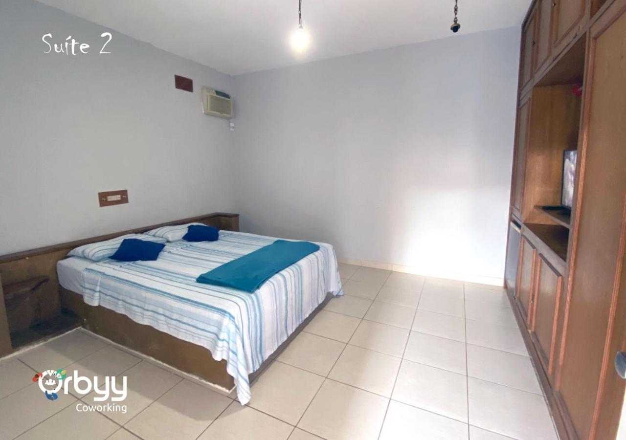 Ritz Hostel Araçatuba Buitenkant foto
